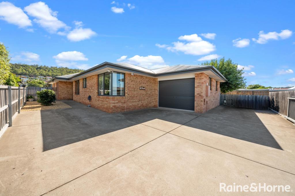 2/156 Clarence St, Bellerive, TAS 7018