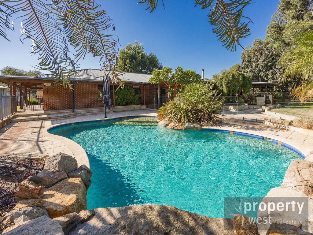 6 Seminara Pl, Mariginiup, WA 6078