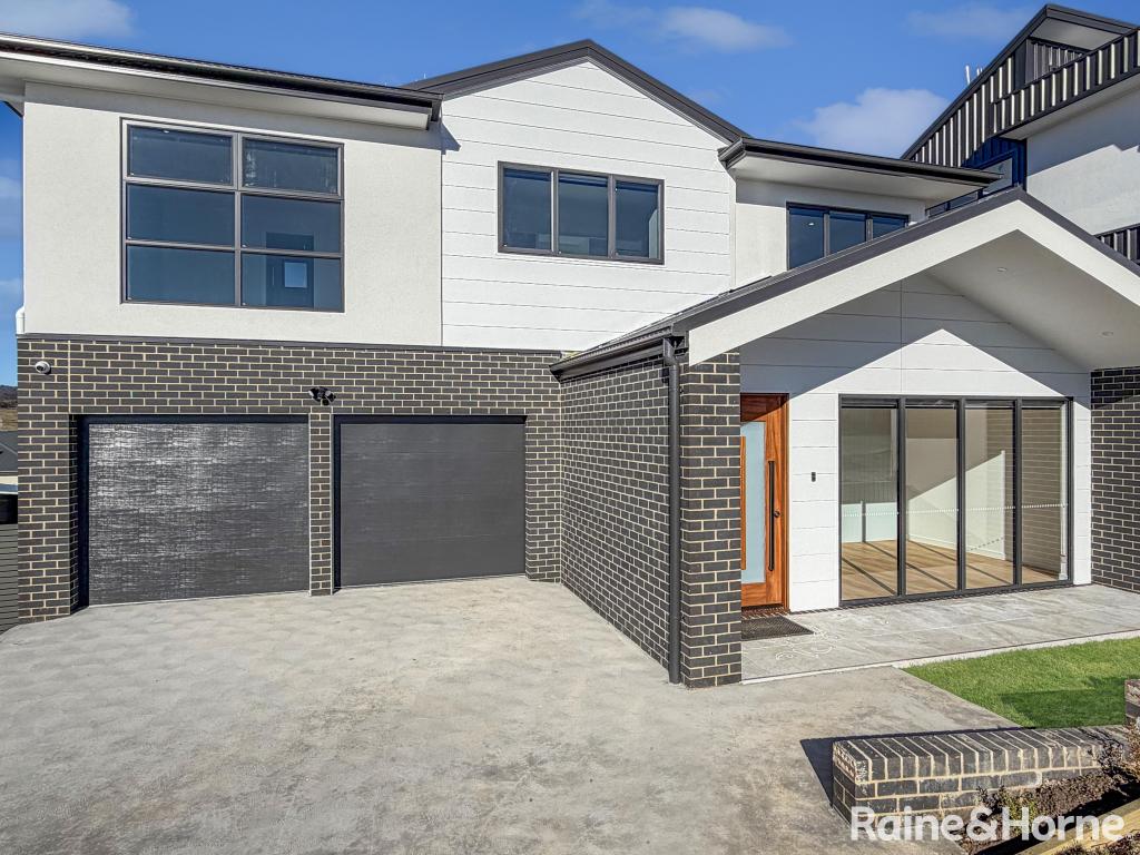 17 Unthank St, Googong, NSW 2620