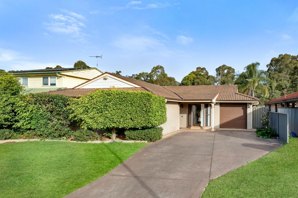 32 Thornhill Cres, Werrington Downs, NSW 2747