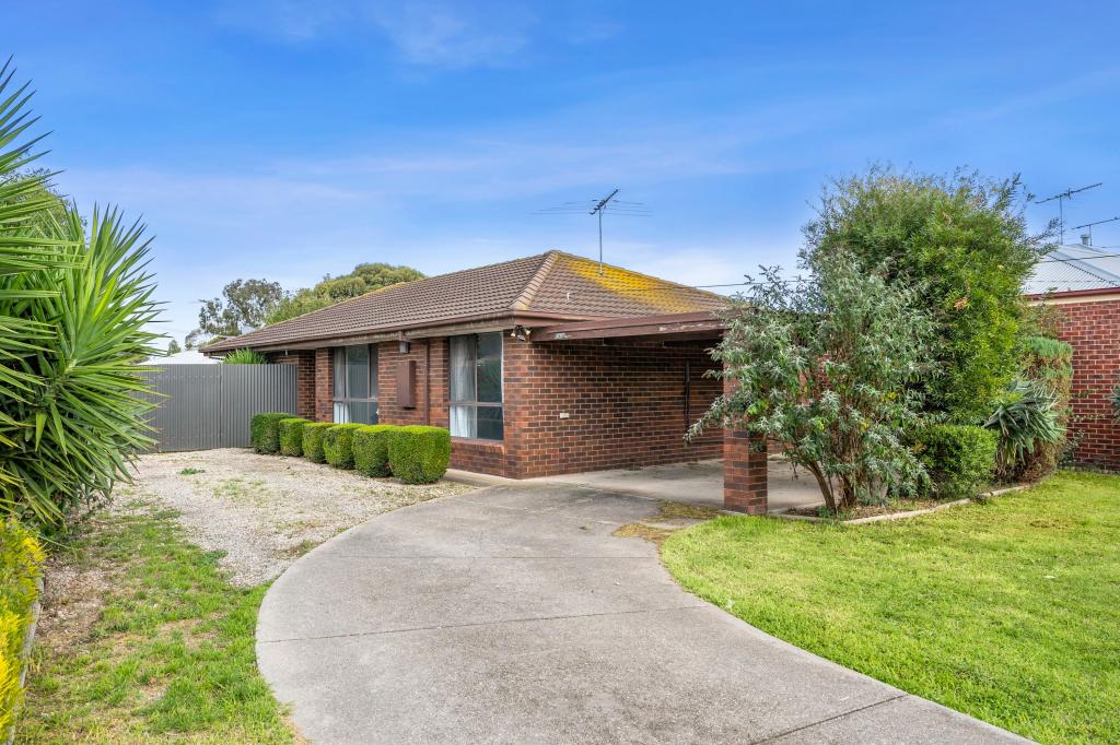 68 CAMERON CRES, LARA, VIC 3212