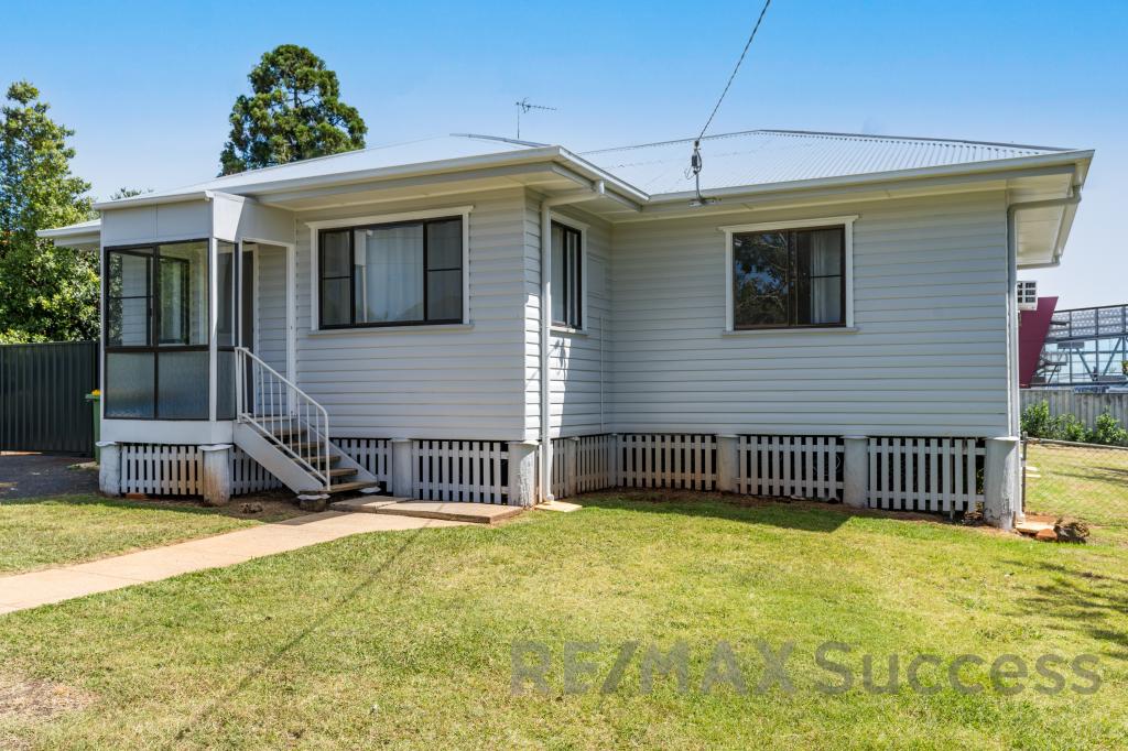 23 Joyce St, South Toowoomba, QLD 4350