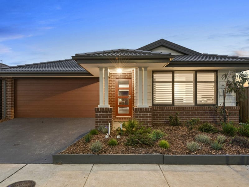 3 Beaumont Ave, Charlemont, VIC 3217