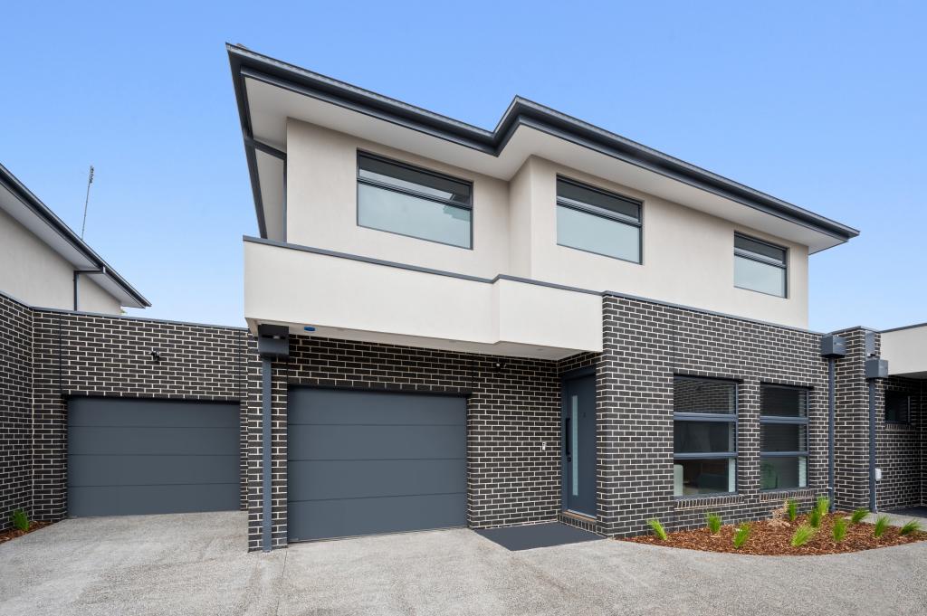 2/7 Aylesbury Cres, Gladstone Park, VIC 3043