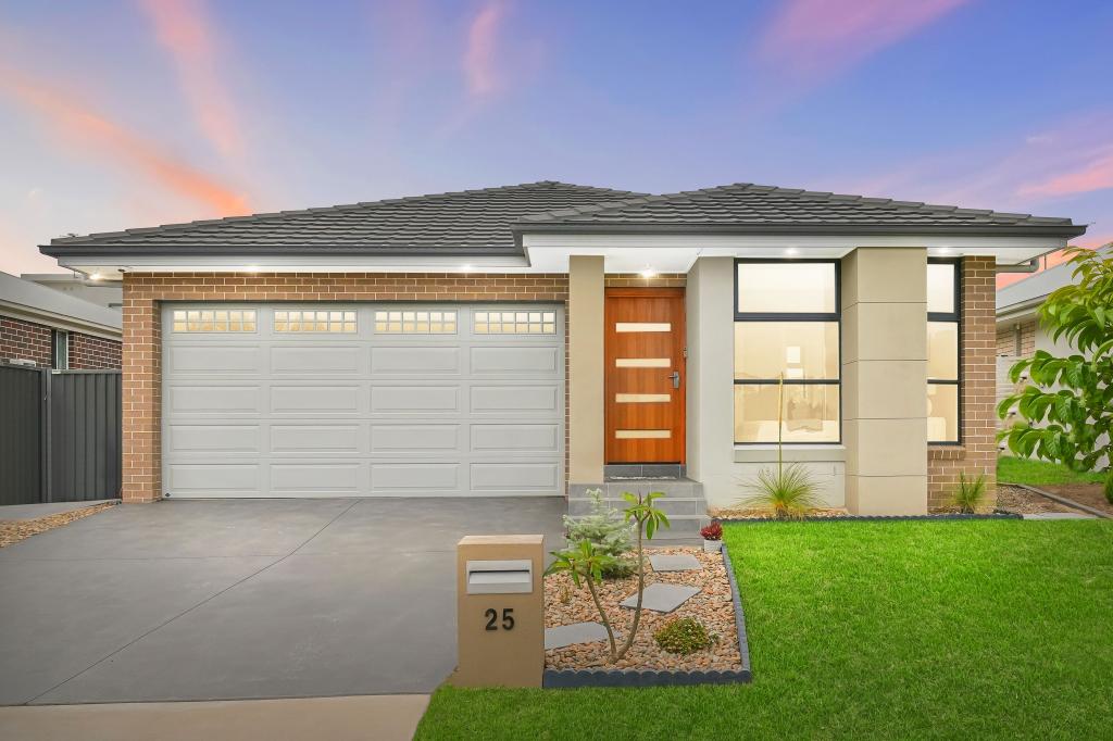 25 GLOBE ST, RIVERSTONE, NSW 2765