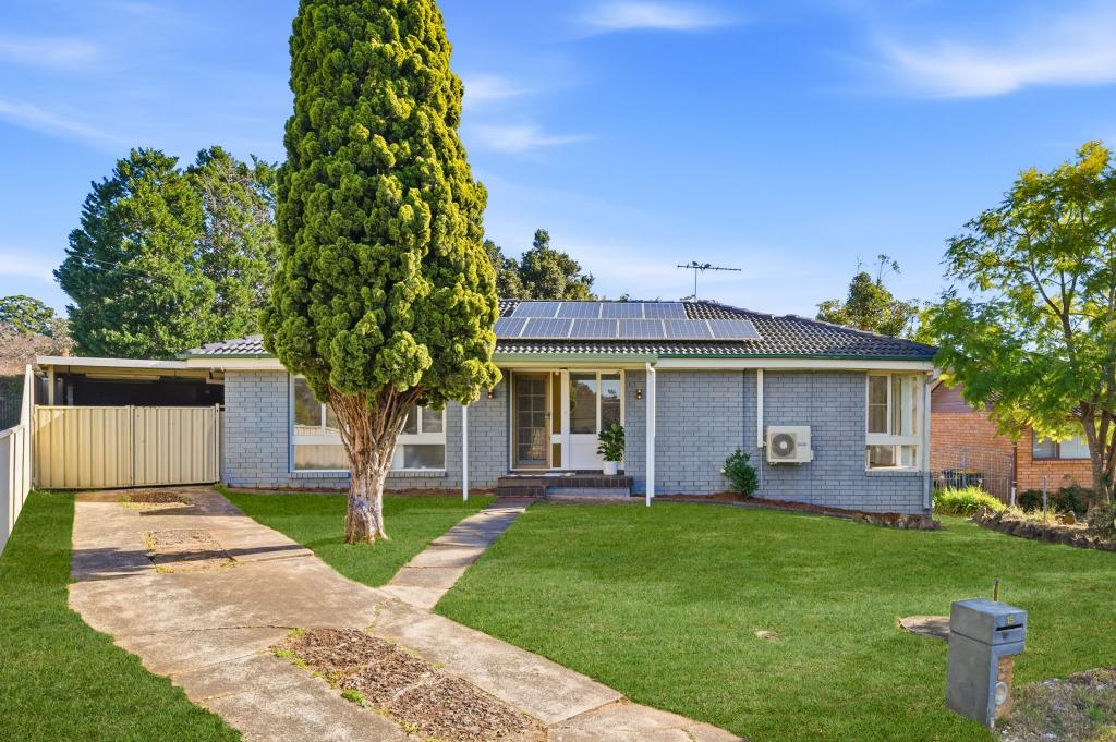 15 Weemala Cres, Bradbury, NSW 2560