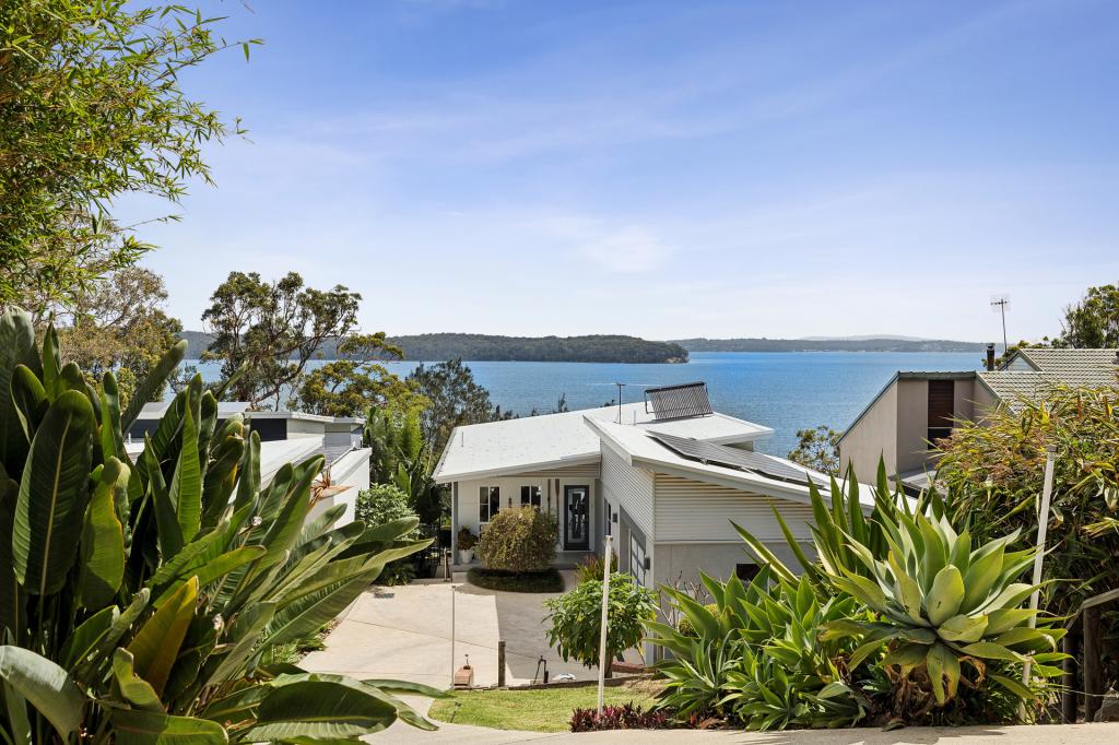 312 Dobell Dr, Wangi Wangi, NSW 2267