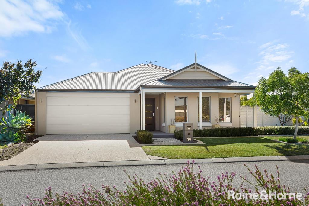19 TORRIGIANI ST, LANDSDALE, WA 6065