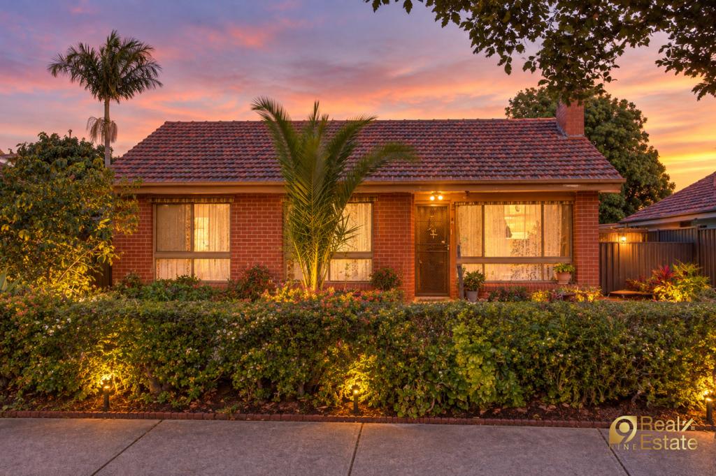 30 WYMLET ST, FAWKNER, VIC 3060
