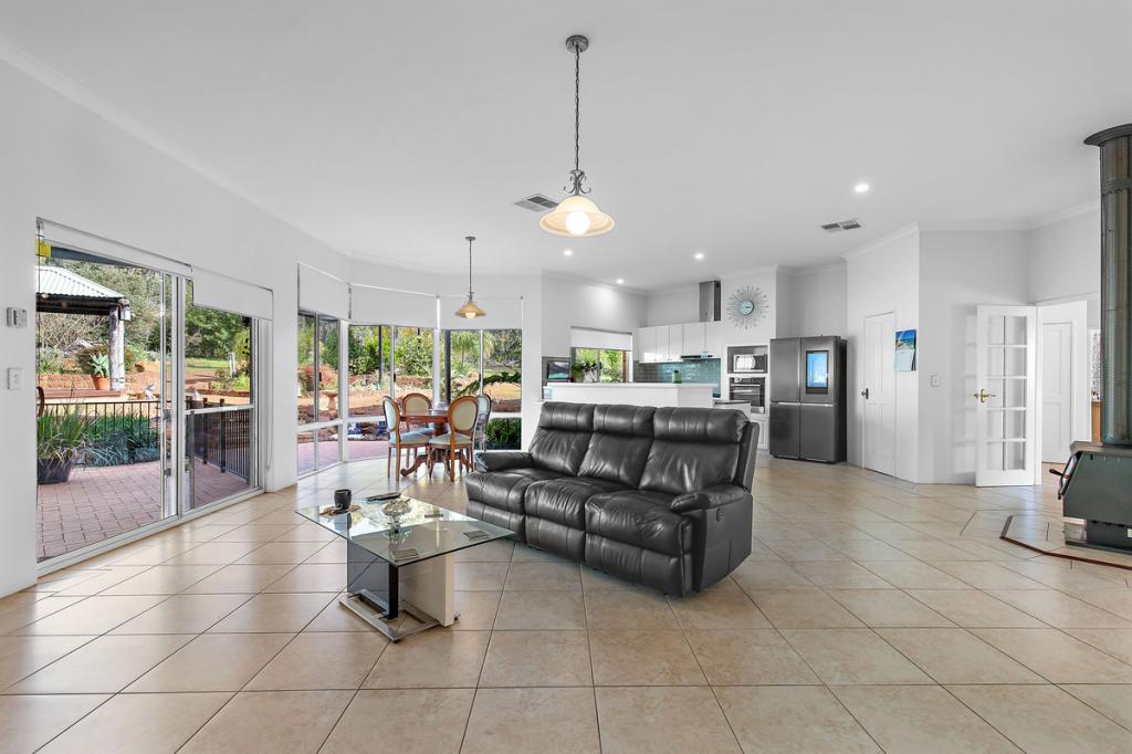 5 Kimber Rise, Bedfordale, WA 6112