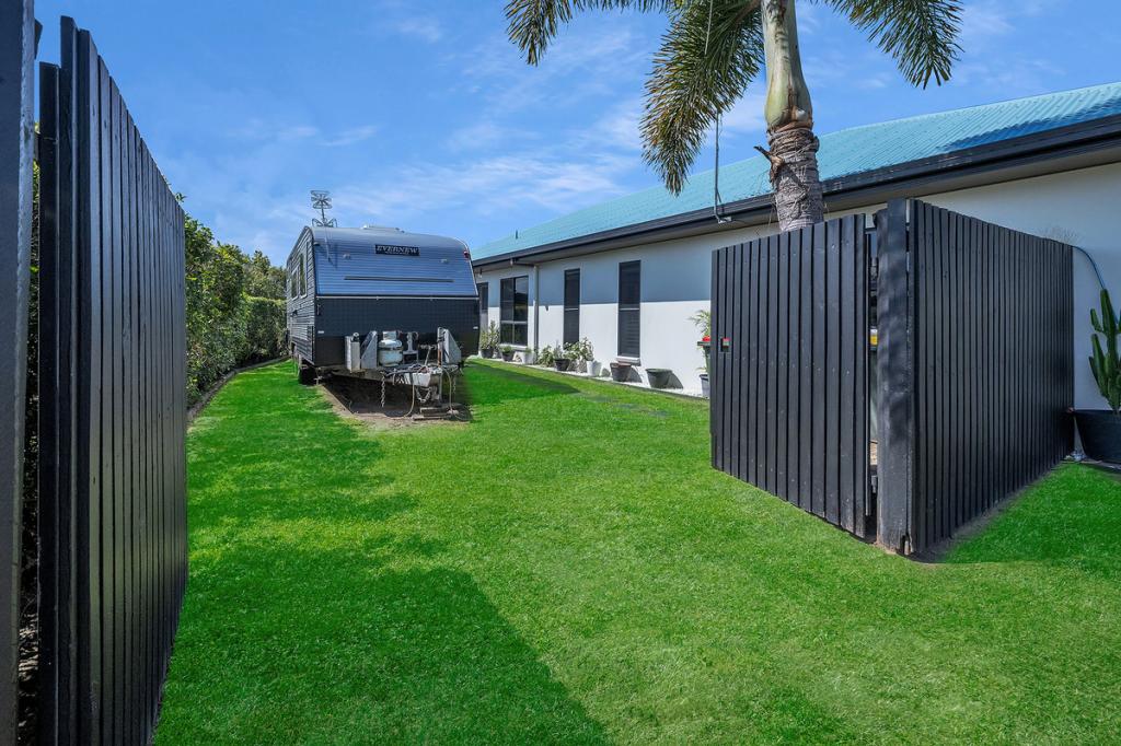 38 Victor Ave, Glenella, QLD 4740