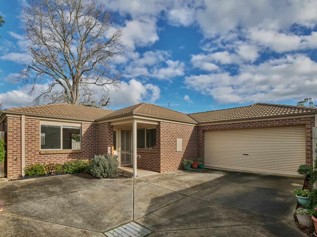 2/10 Rush St, Warragul, VIC 3820