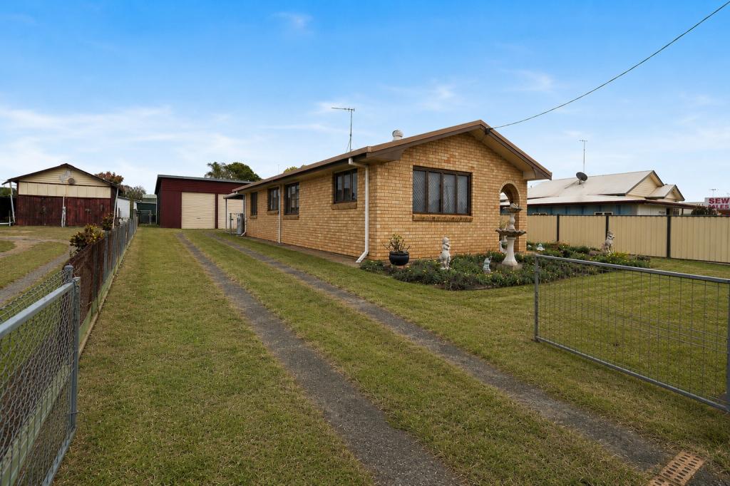 81 Boundary St, Walkervale, QLD 4670