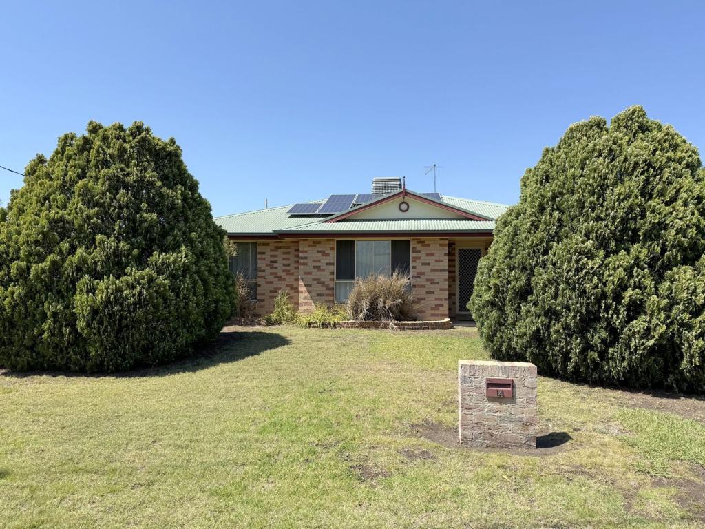 14 Bohenia Cres, Moree, NSW 2400