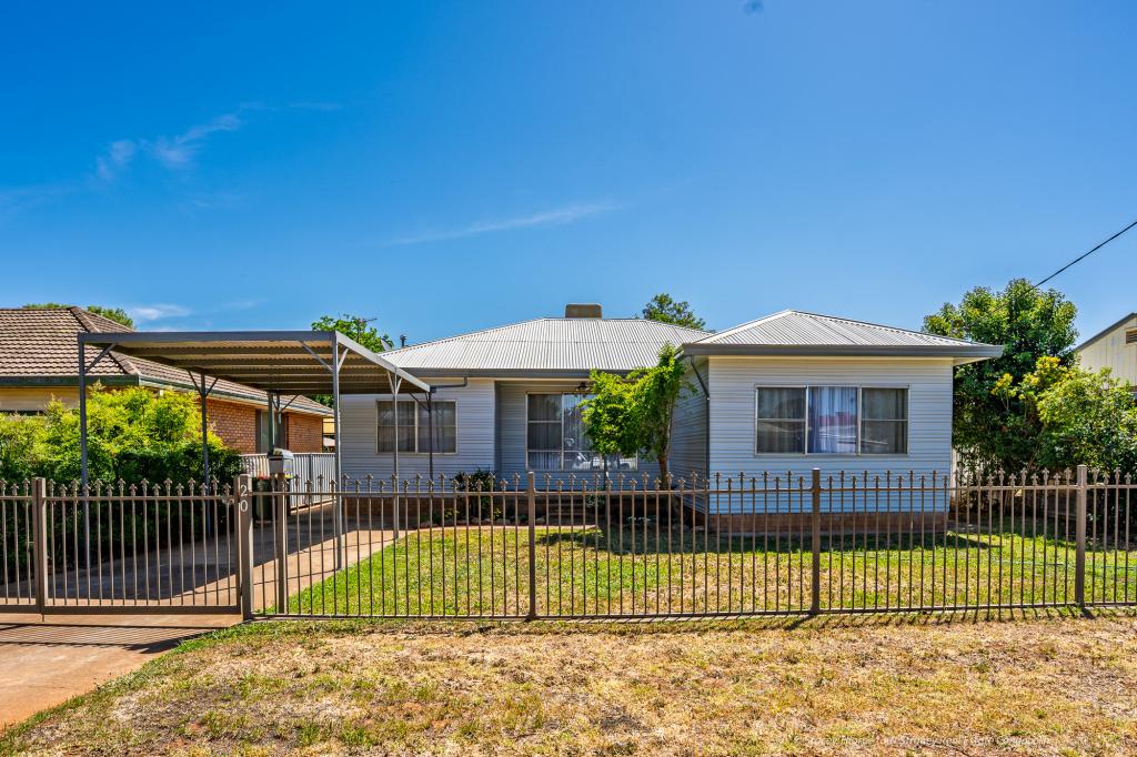 20 WHILEY ST, CONDOBOLIN, NSW 2877