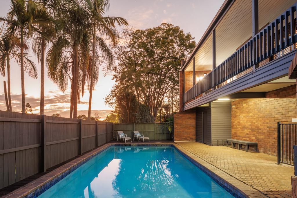 11 Wyndarra St, Kenmore, QLD 4069