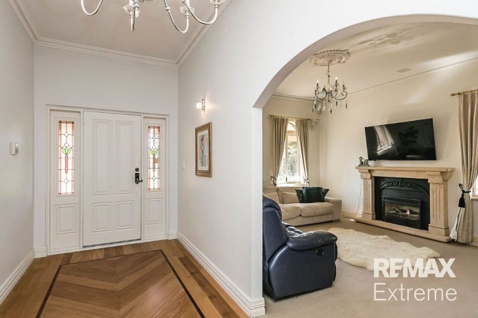 18 Discovery Cct, Iluka, WA 6028