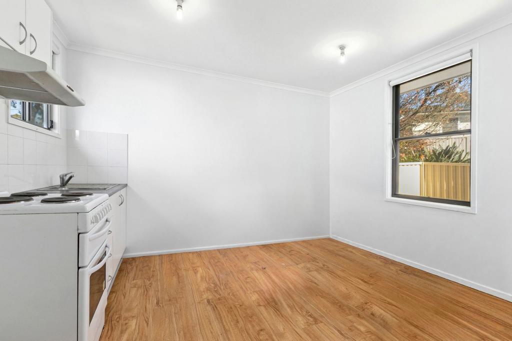 15A GEOFFREY CRES, LOFTUS, NSW 2232