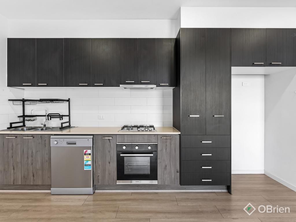 2/126 POWER ST, ST ALBANS, VIC 3021