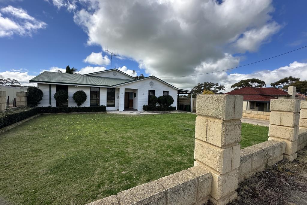 52 Yougenup Rd, Gnowangerup, WA 6335