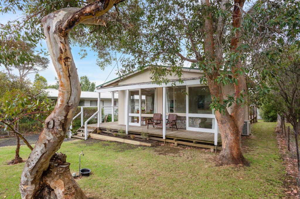 11 Scenic Dr, Cowes, VIC 3922