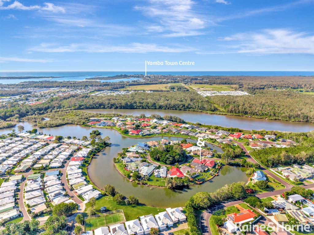 2/1 NEWPORT ISLAND CCT, YAMBA, NSW 2464