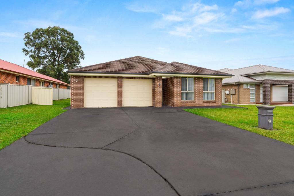 7 Denbigh Pl, South Nowra, NSW 2541
