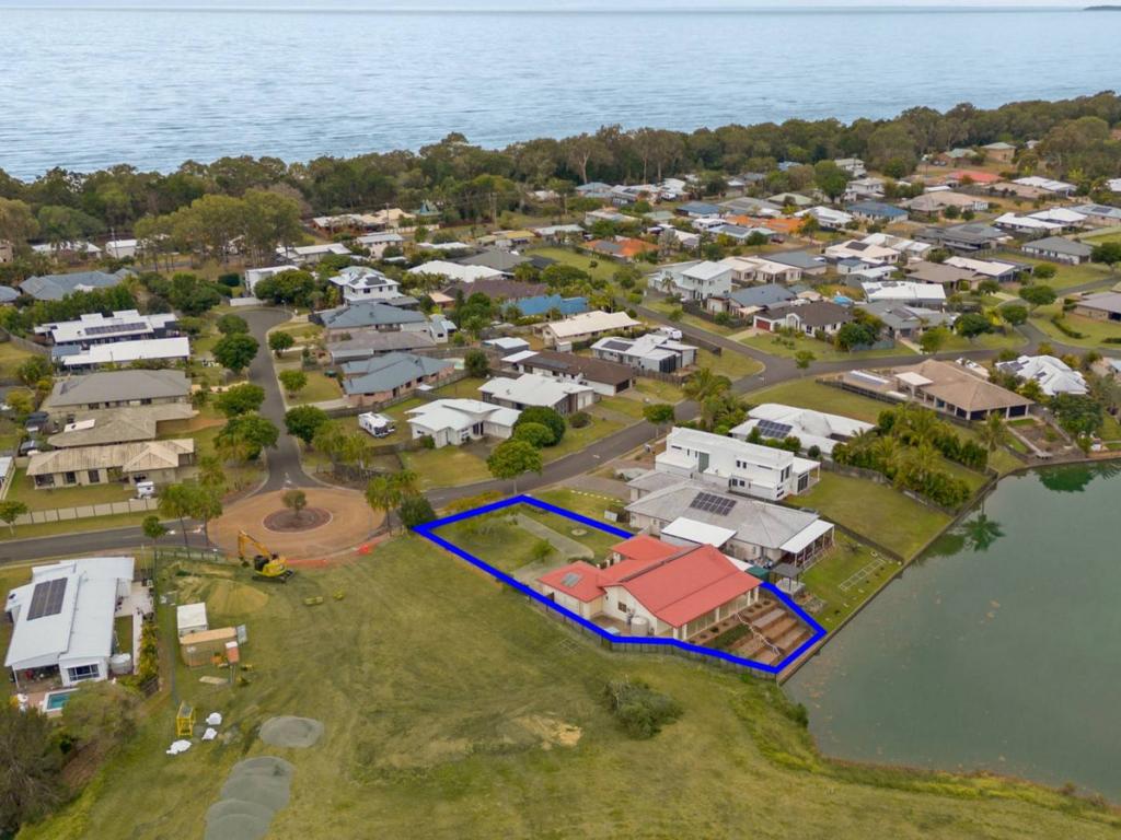 55 Northshore Ave, Toogoom, QLD 4655