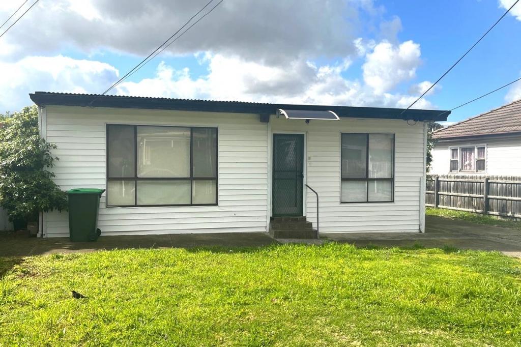 10 LEONARD AVE, ST ALBANS, VIC 3021