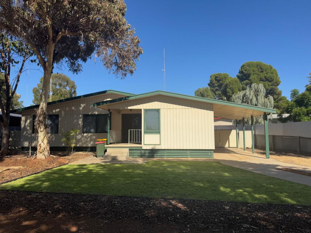 4 Strangman Rd, Waikerie, SA 5330