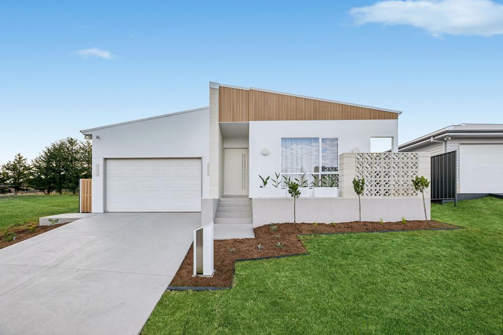 12 Clontarf Cl, Orange, NSW 2800