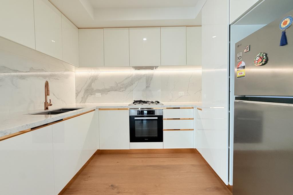 2509/845 WHITEHORSE RD, BOX HILL, VIC 3128