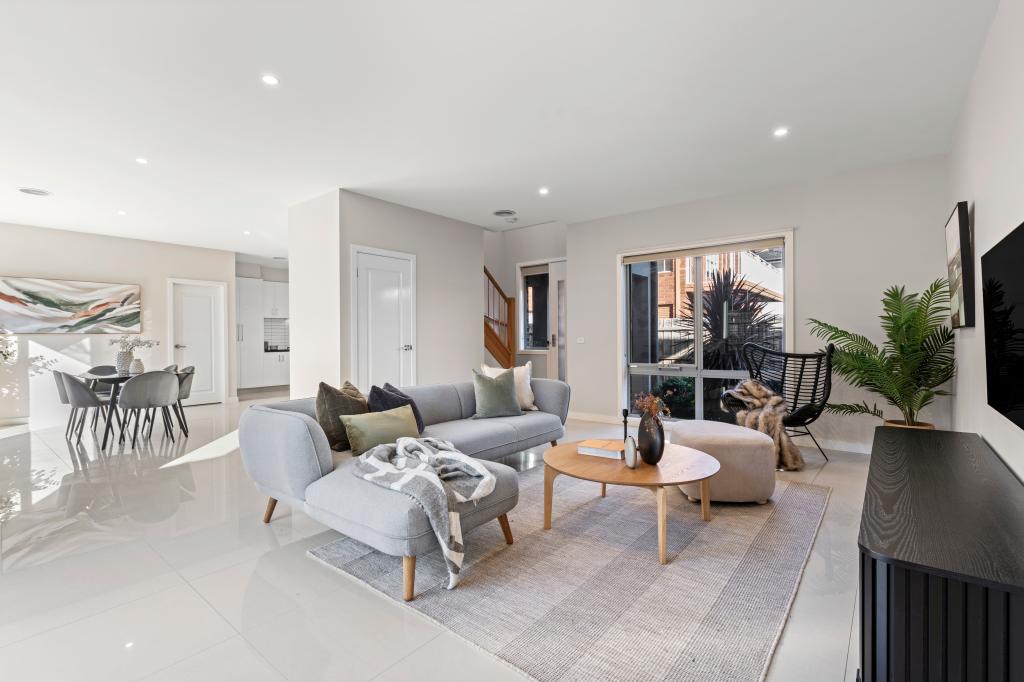 2/109 Mcnamara Ave, Airport West, VIC 3042