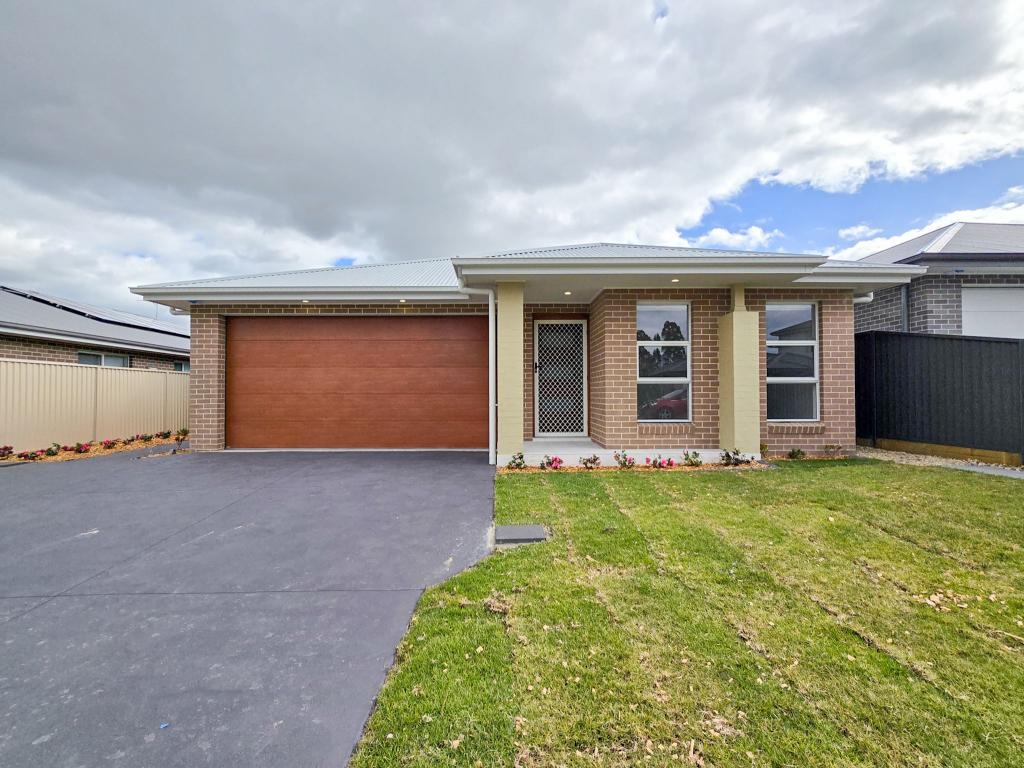 28a Softwood St, Spring Farm, NSW 2570