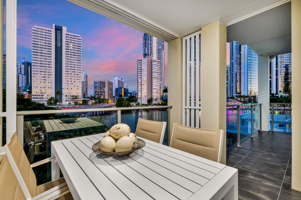 14/35-37 Tarcoola Cres, Chevron Island, QLD 4217