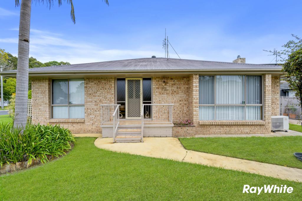 12 Bavarde Ave, Batemans Bay, NSW 2536