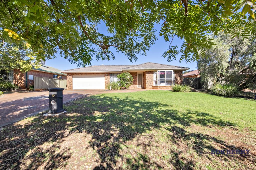 70 Twickenham Dr, Dubbo, NSW 2830