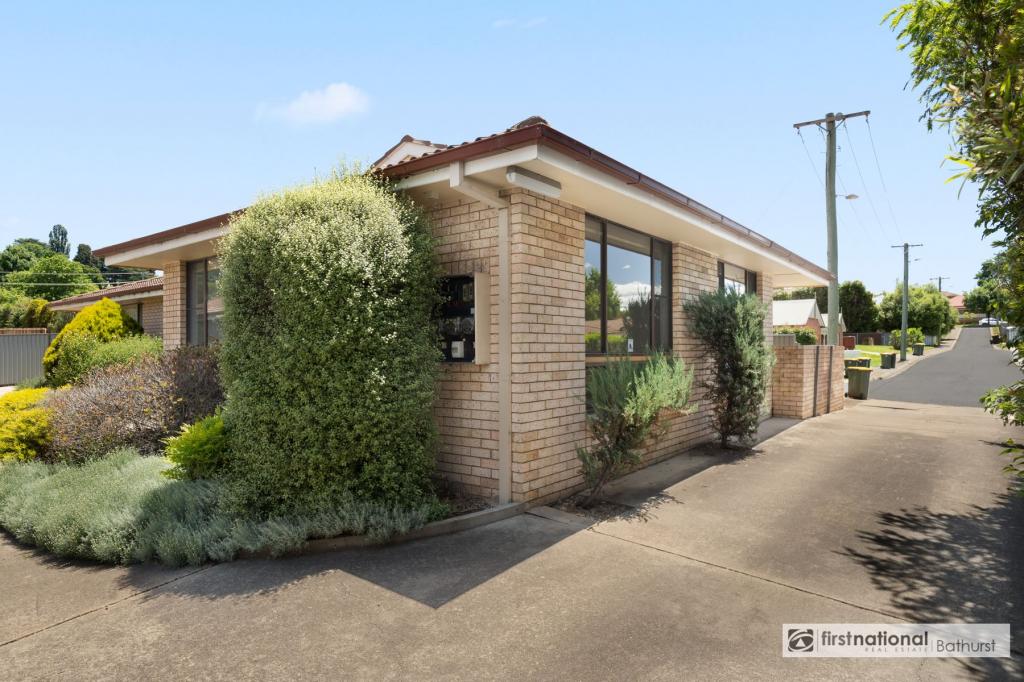 1/4 Prince Edward St, Bathurst, NSW 2795