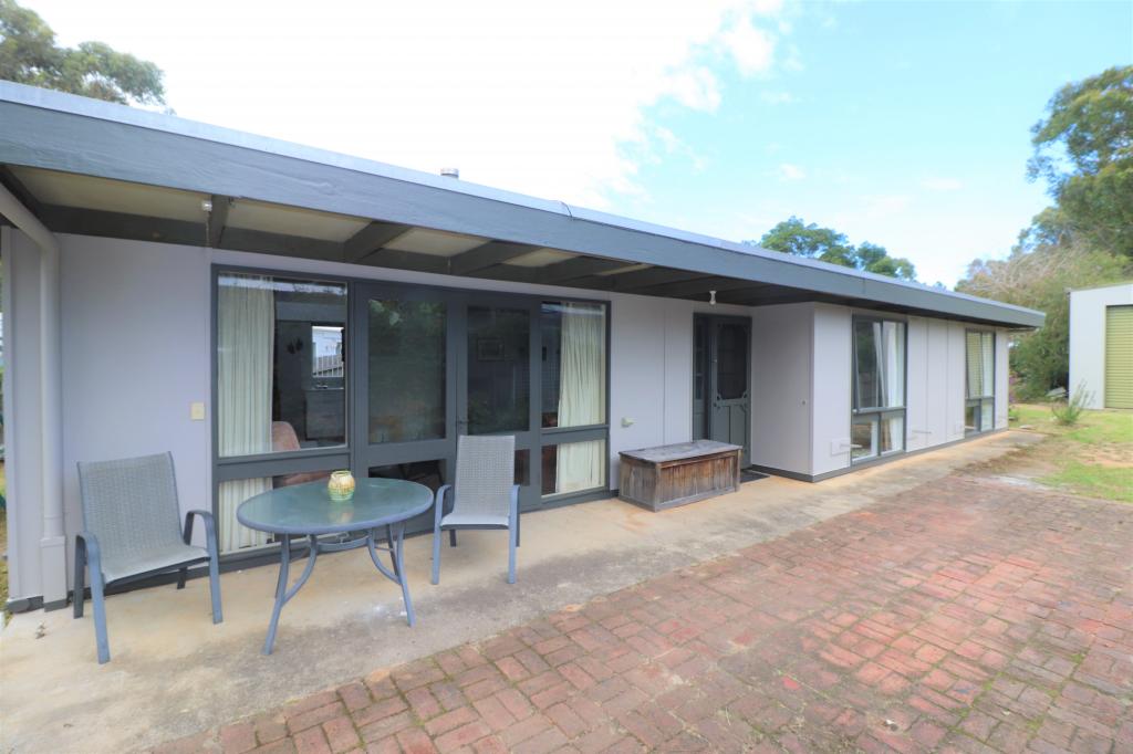 61 Bastion Point Rd, Mallacoota, VIC 3892