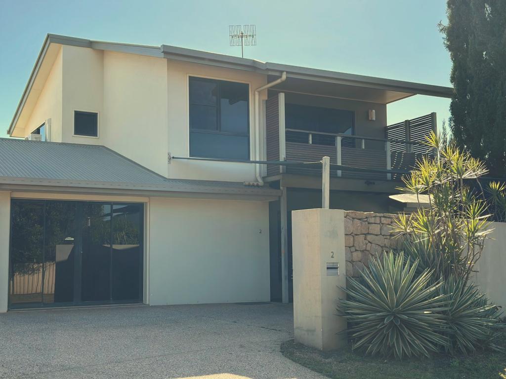 2/98 Grosvenor Dr, Moranbah, QLD 4744