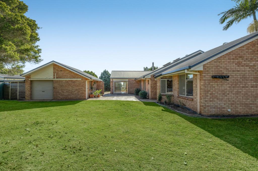 27 Fry St, Middle Ridge, QLD 4350