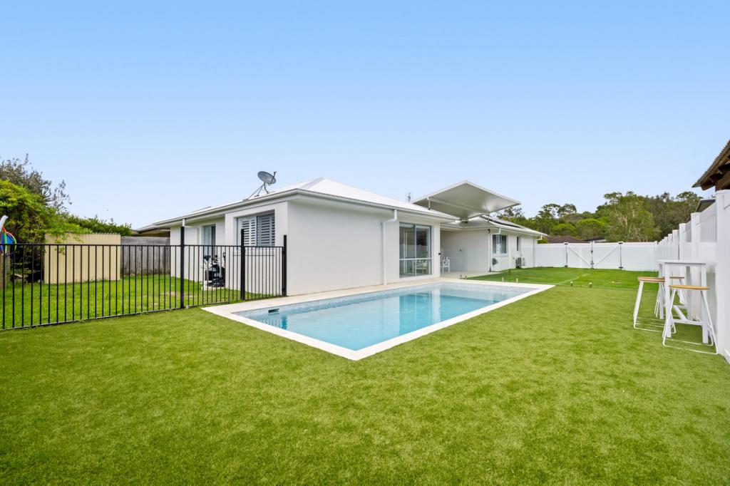11 Gippsland Pl, Caloundra West, QLD 4551