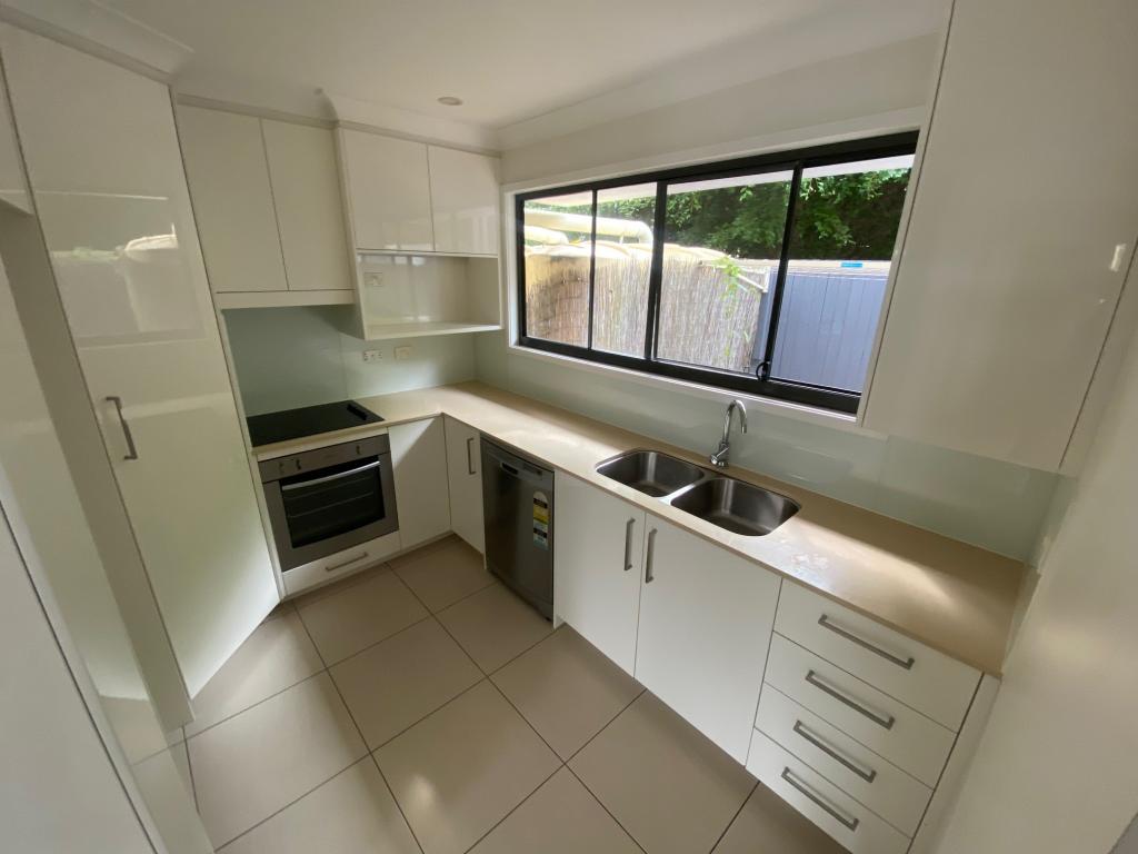 11/22 CAREEL CL, HELENSVALE, QLD 4212