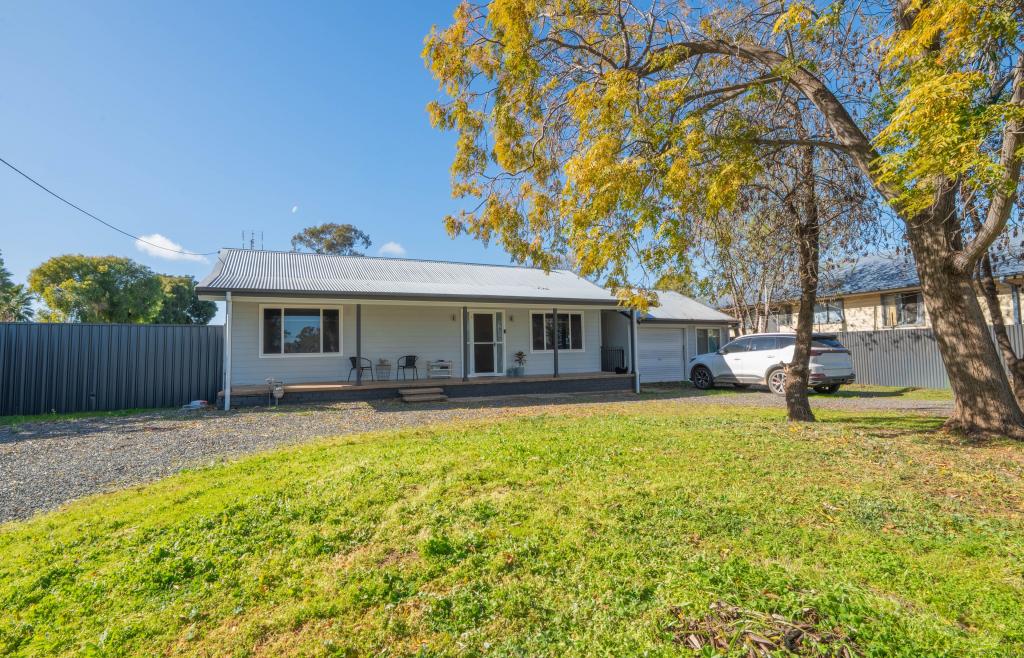 26 Young St, Forbes, NSW 2871