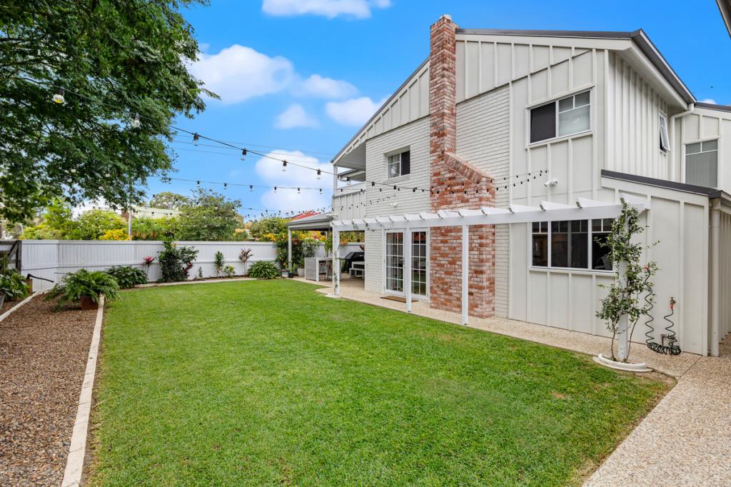 63 Broadwater Tce, Redland Bay, QLD 4165