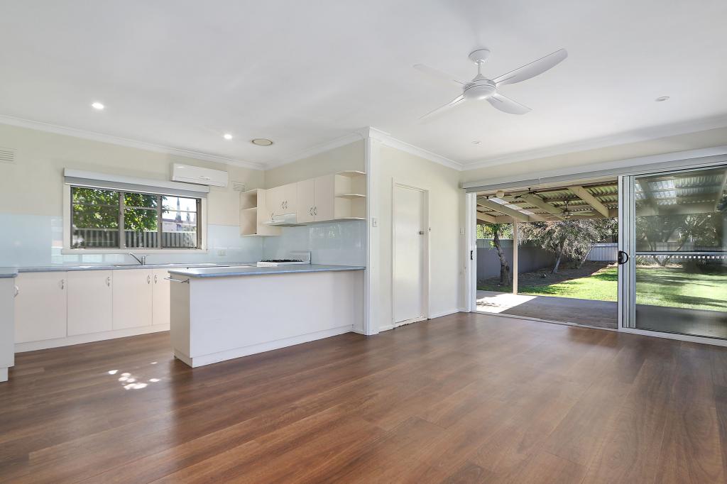 552 Moffat St, Lavington, NSW 2641