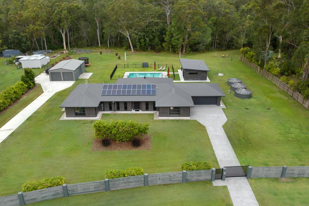 104 Devonstone Dr, Cooroibah, QLD 4565