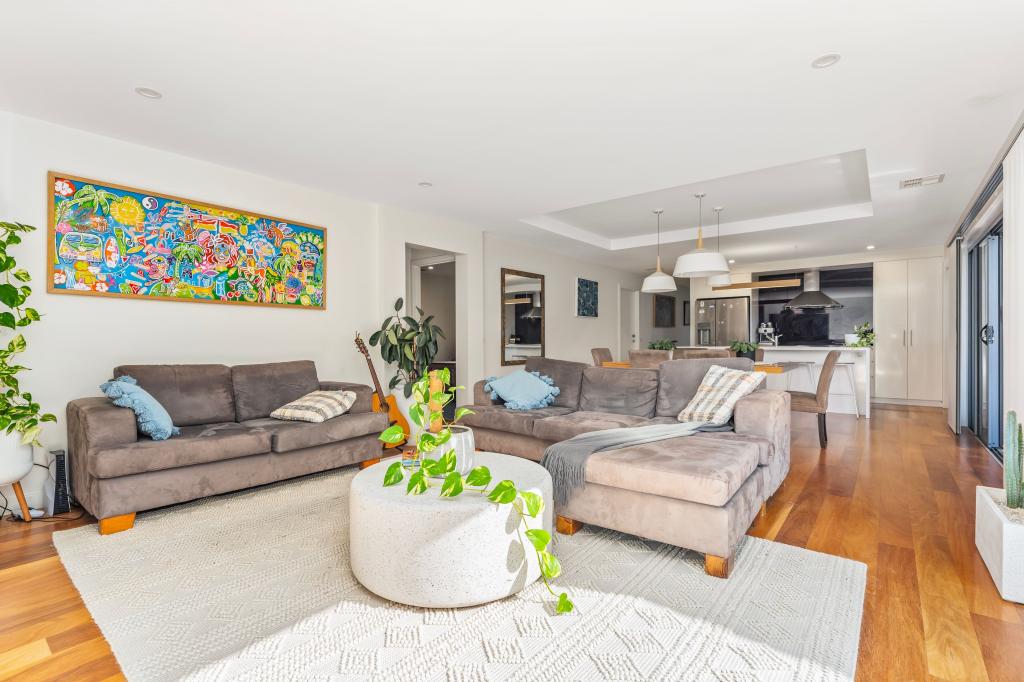 17 Silkyoak Ct, East Albury, NSW 2640