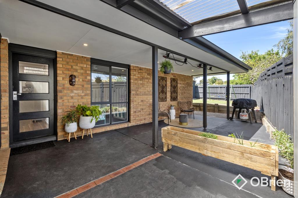 2a Kenilworth Ave, Frankston, VIC 3199