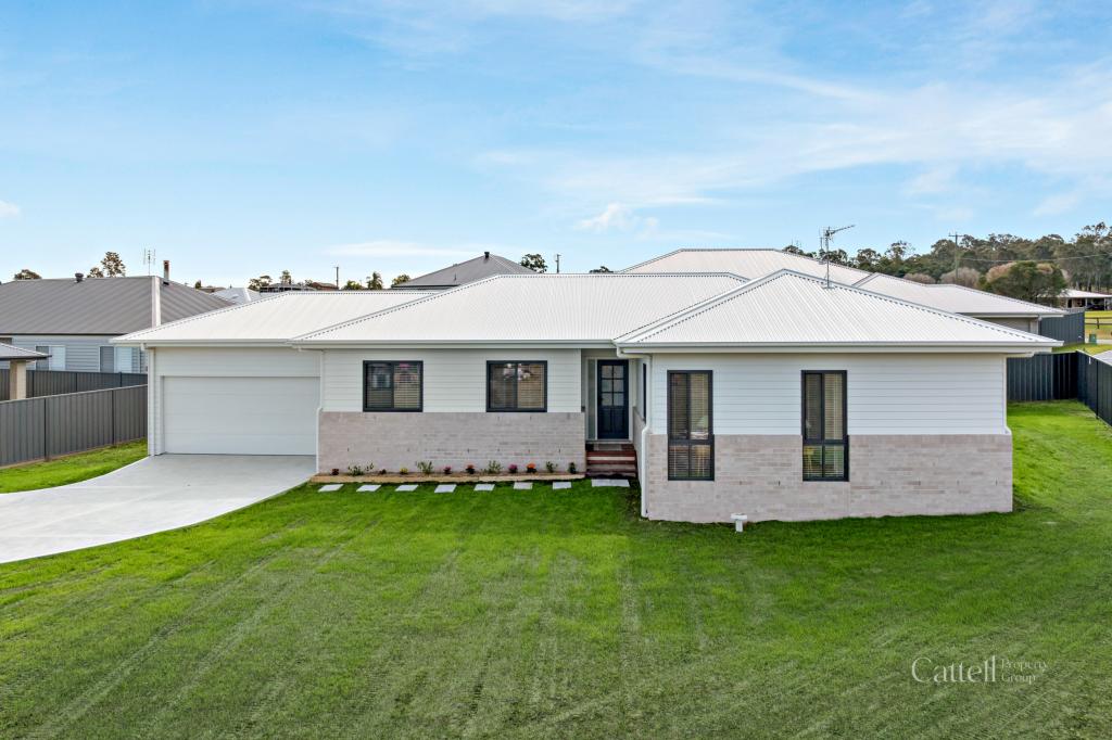 13 Stonebark Ct, Greta, NSW 2334